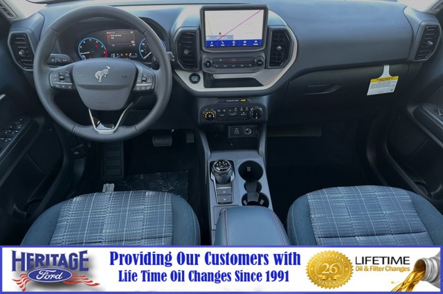 Vehicle image 10 of 23