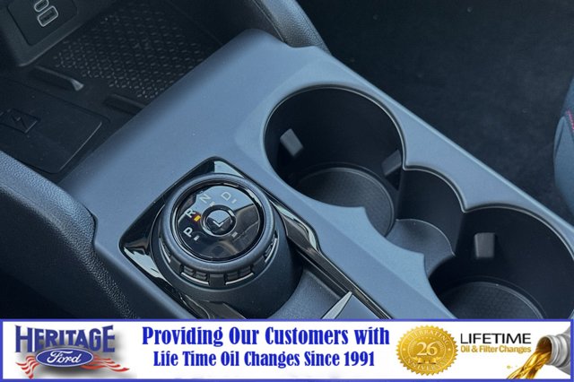 Vehicle image 18 of 23