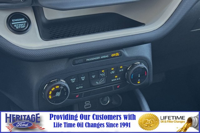 Vehicle image 17 of 23