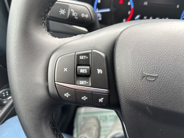Vehicle image 34 of 48