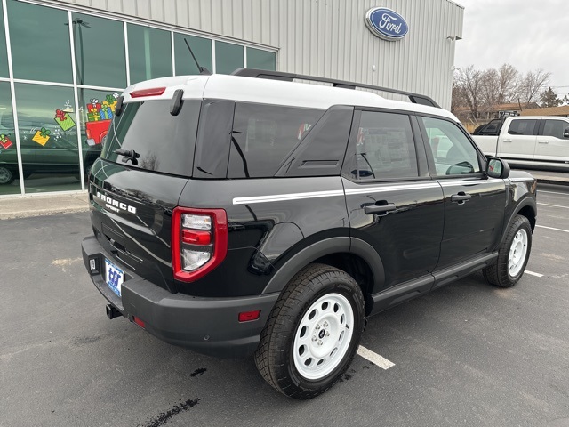 Vehicle image 7 of 48