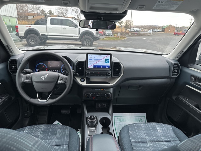 Vehicle image 31 of 48