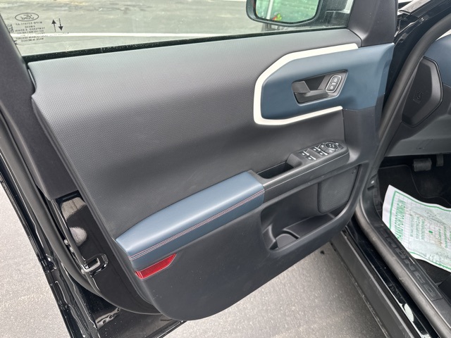 Vehicle image 21 of 48