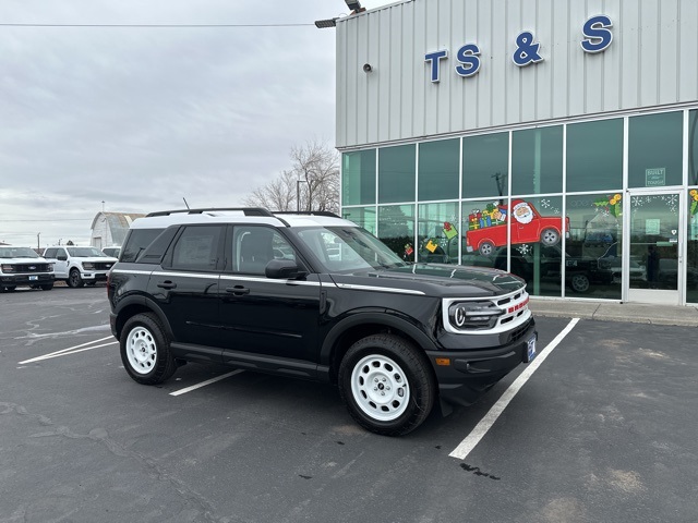 Vehicle image 5 of 48