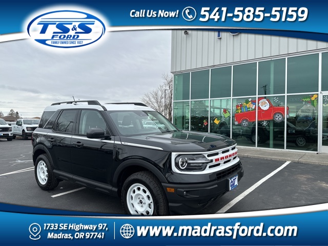 Vehicle image 3 of 48