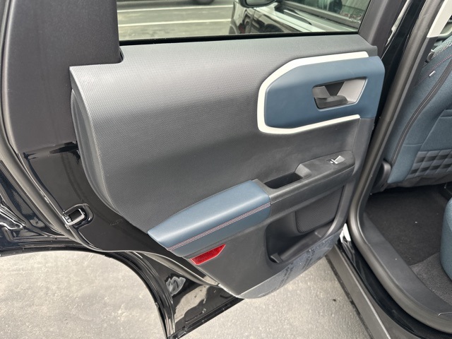 Vehicle image 26 of 48