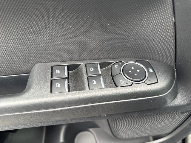 Vehicle image 23 of 48