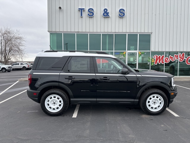 Vehicle image 6 of 48