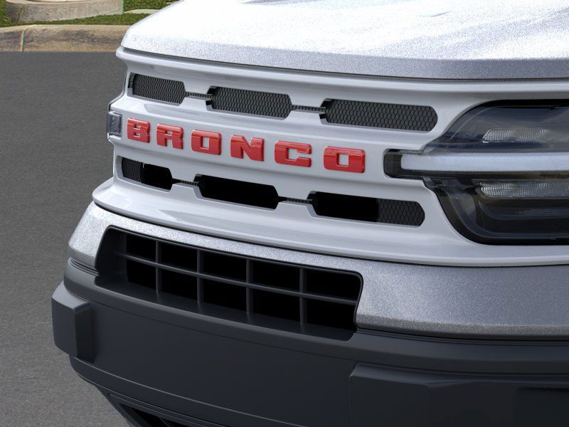 Vehicle image 17 of 23