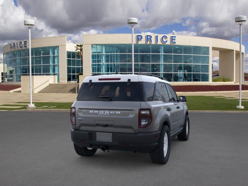 Vehicle image 4 of 23