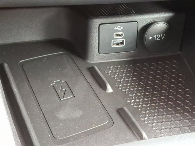 Vehicle image 15 of 23