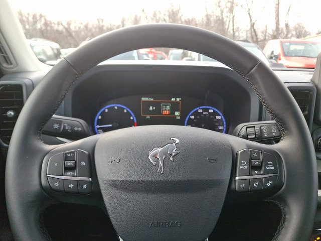 Vehicle image 14 of 23