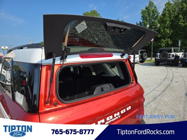 Vehicle image 36 of 39