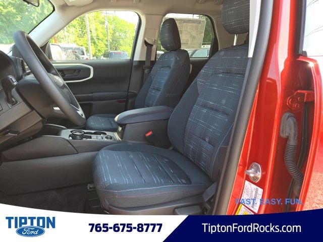 Vehicle image 13 of 39