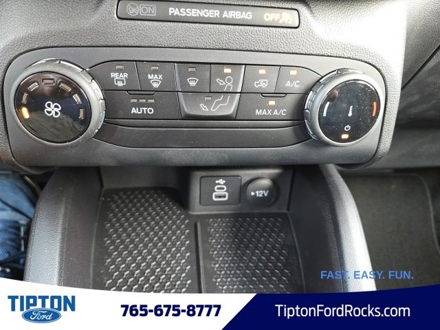 Vehicle image 22 of 39