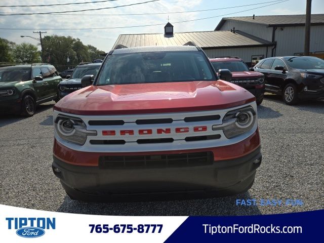 Vehicle image 4 of 39