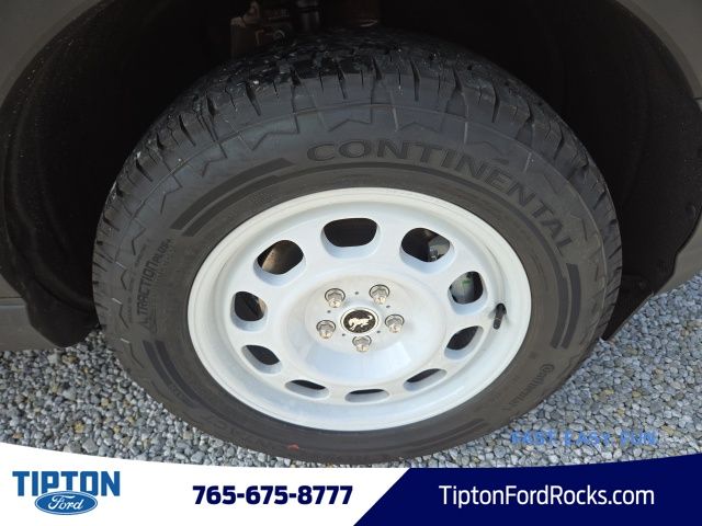 Vehicle image 11 of 39