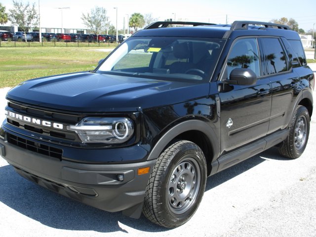 2024 Ford Bronco Sport Outer Banks Image 2 of 28