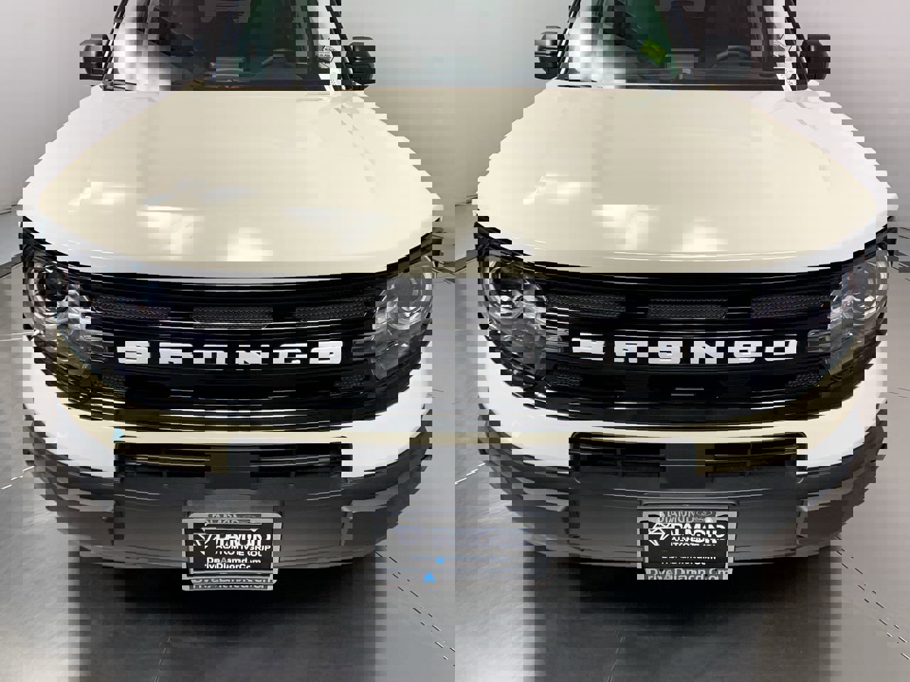 2024 Ford Bronco Sport Outer Banks Image 4 of 39