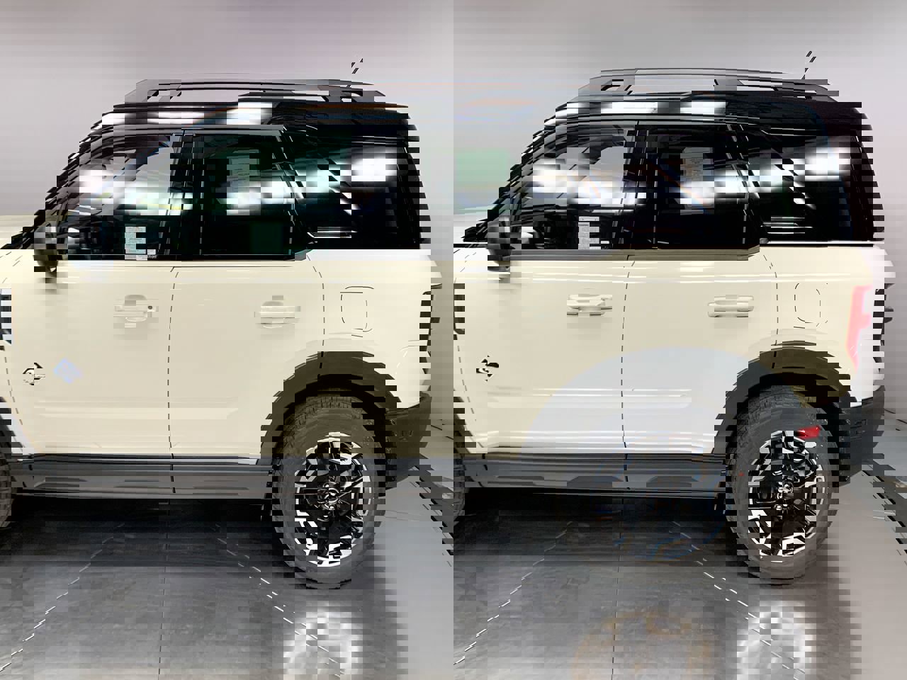 2024 Ford Bronco Sport Outer Banks Image 12 of 39