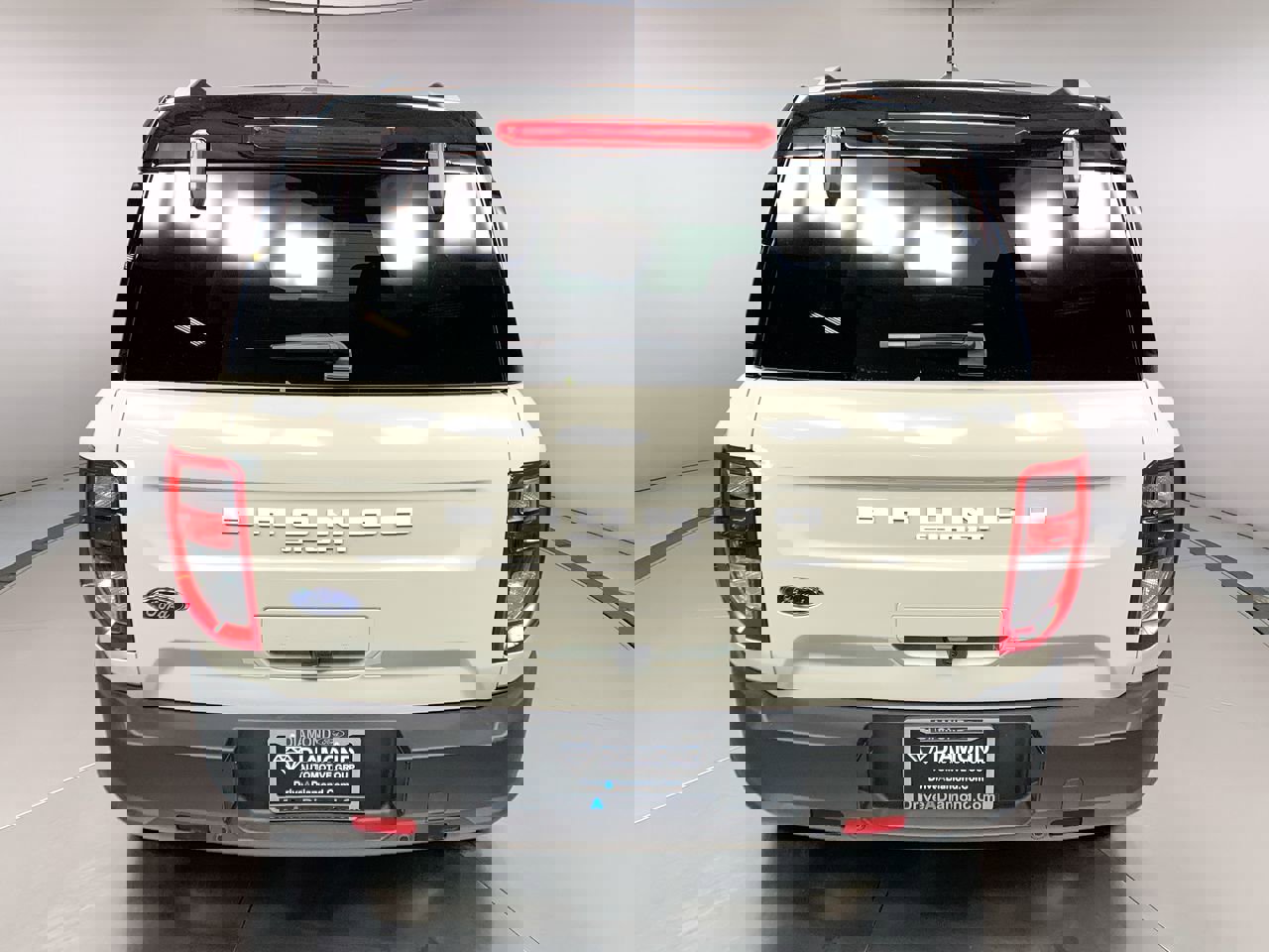 2024 Ford Bronco Sport Outer Banks Image 8 of 39