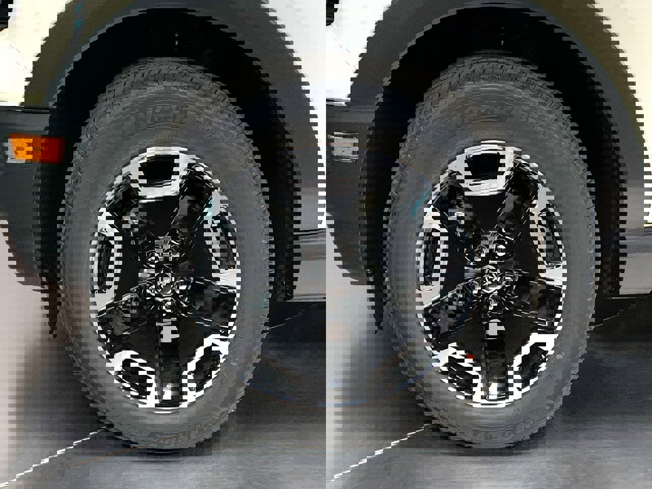 2024 Ford Bronco Sport Outer Banks Image 14 of 39