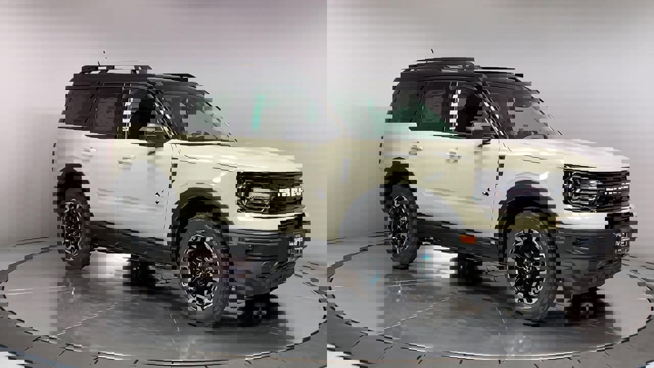 2024 Ford Bronco Sport Outer Banks Image 5 of 39