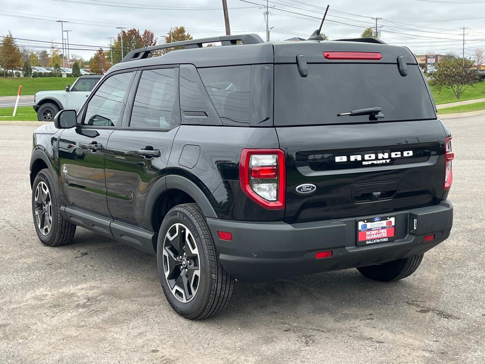 Vehicle image 7 of 31