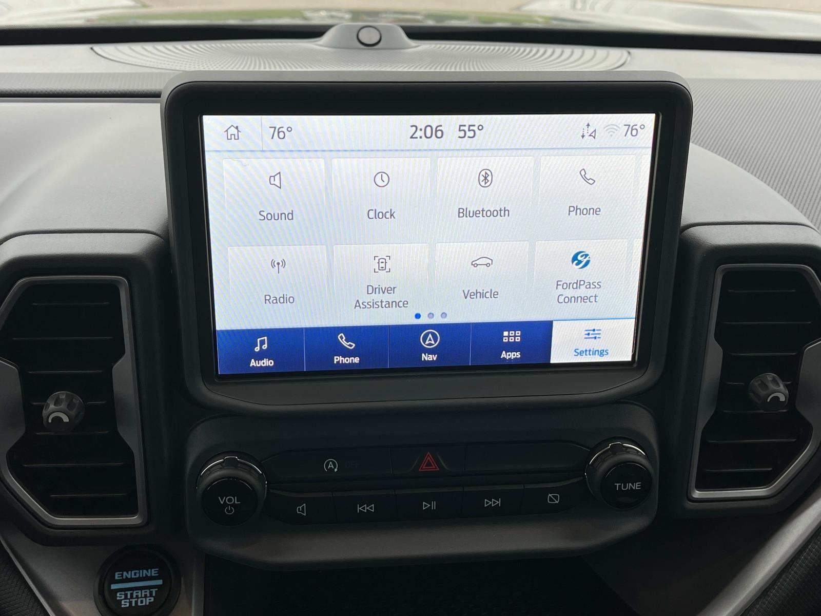 Vehicle image 22 of 31