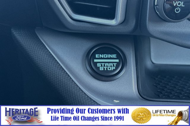 Vehicle image 20 of 24