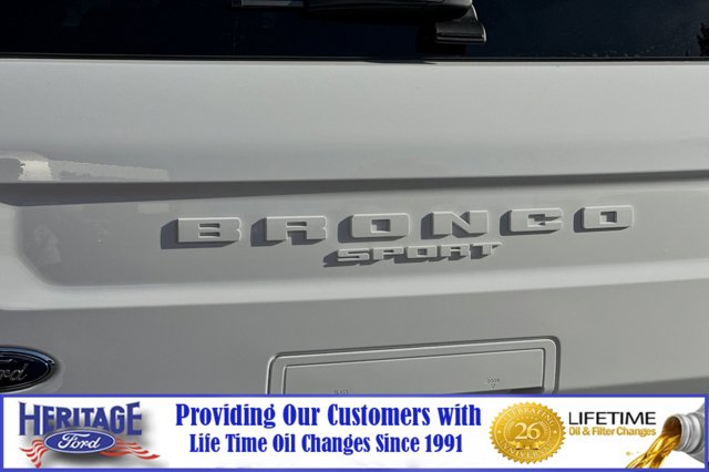 Vehicle image 23 of 24