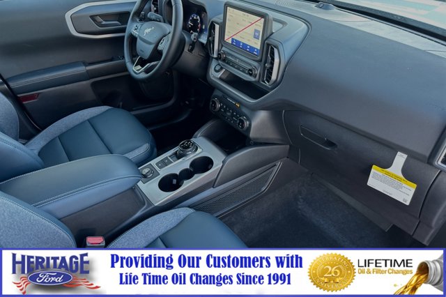 Vehicle image 13 of 24