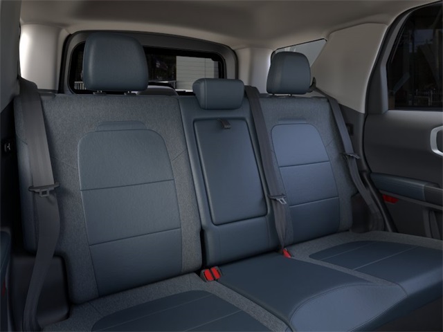 Vehicle image 11 of 23
