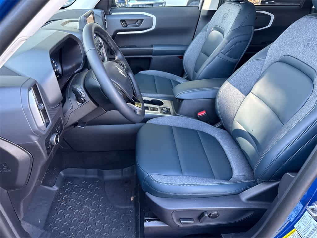 2024 Ford Bronco Sport Outer Banks Image 13 of 34