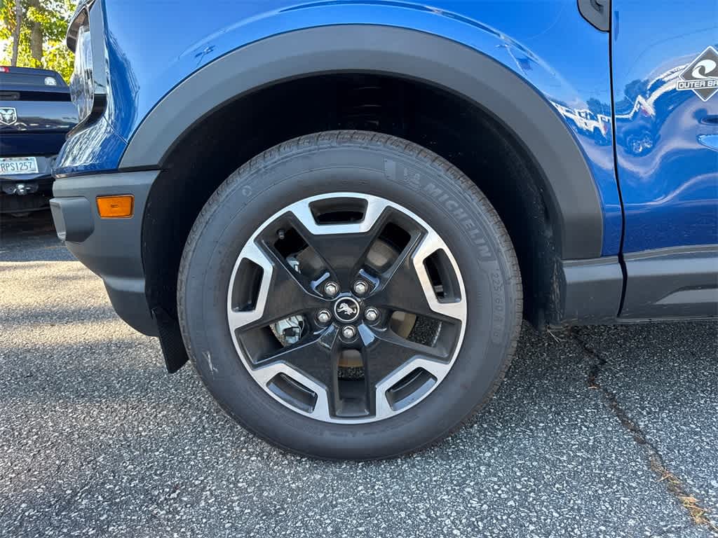 2024 Ford Bronco Sport Outer Banks Image 9 of 34
