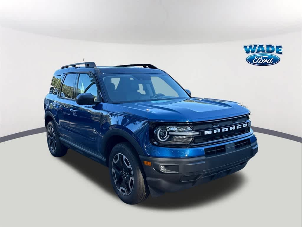 2024 Ford Bronco Sport Outer Banks Image 3 of 34