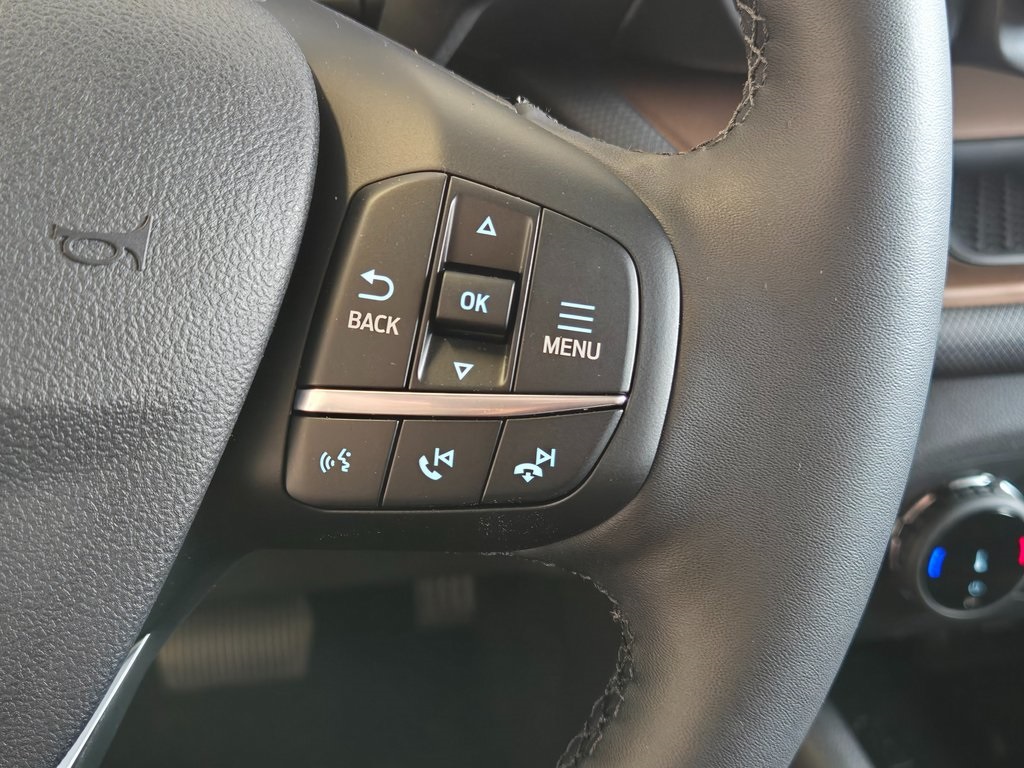 Vehicle image 13 of 33