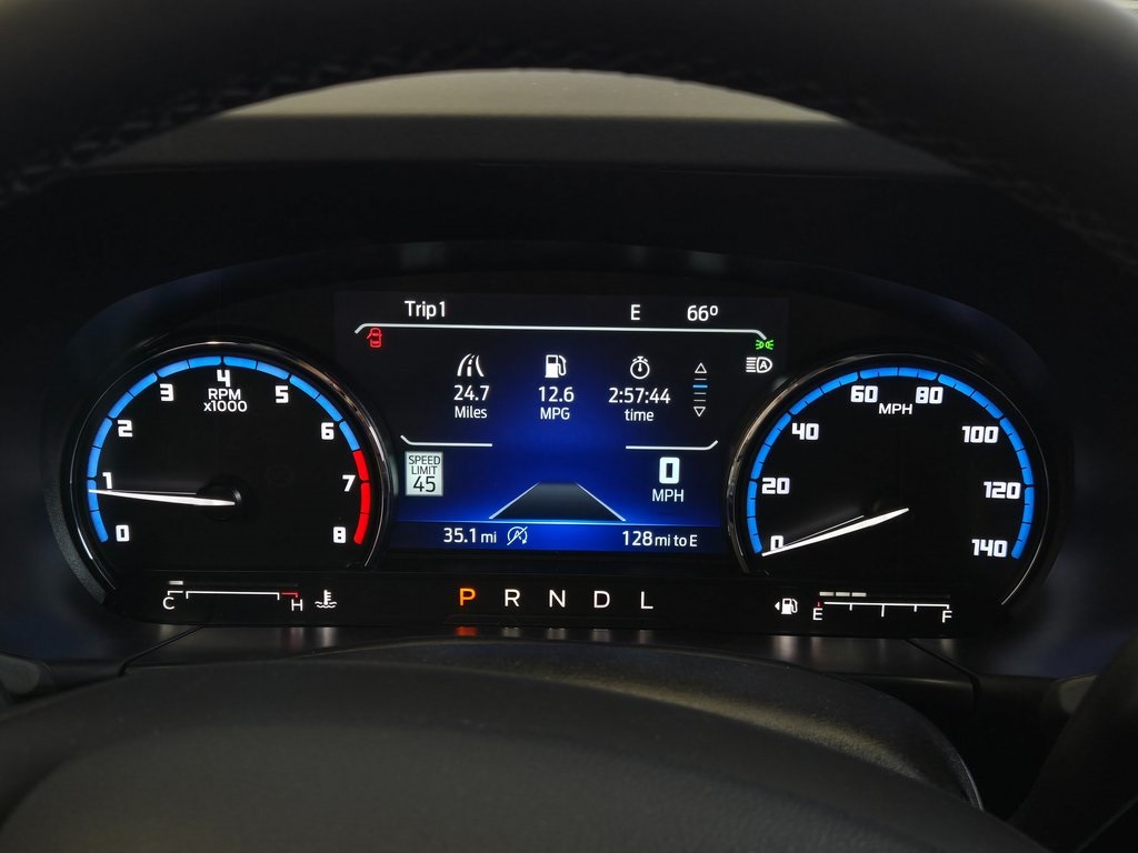 Vehicle image 14 of 33