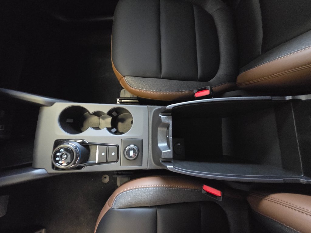 Vehicle image 19 of 33