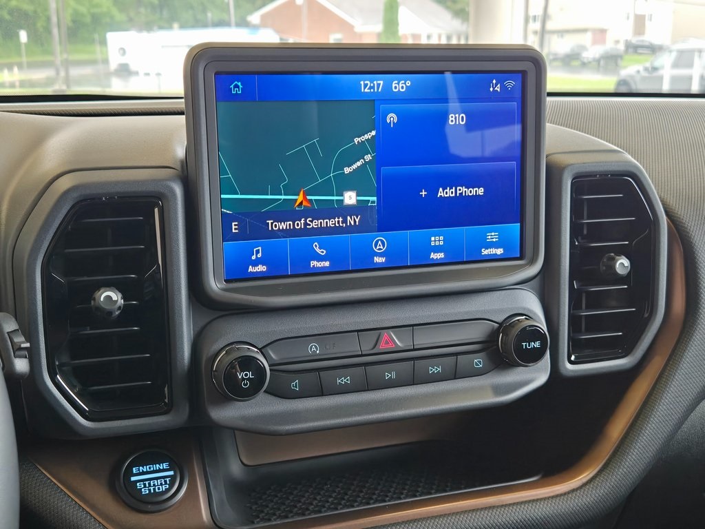 Vehicle image 18 of 33