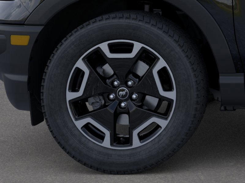 Vehicle image 19 of 23