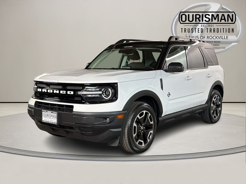 2024 Ford Bronco Sport Outer Banks Image 1 of 31