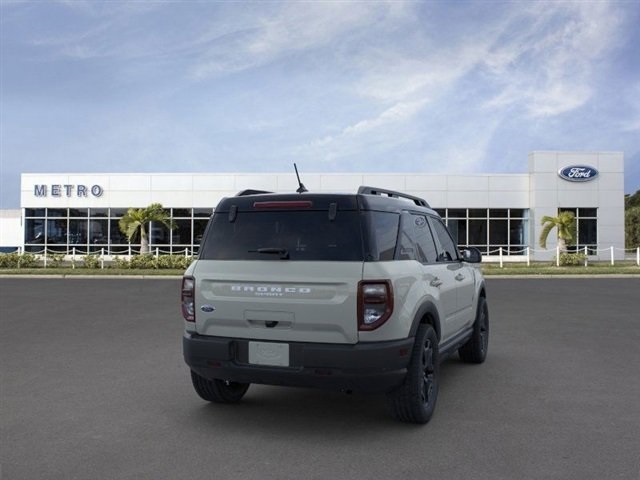 Vehicle image 8 of 23