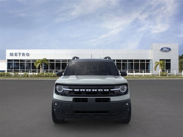 Vehicle image 6 of 23
