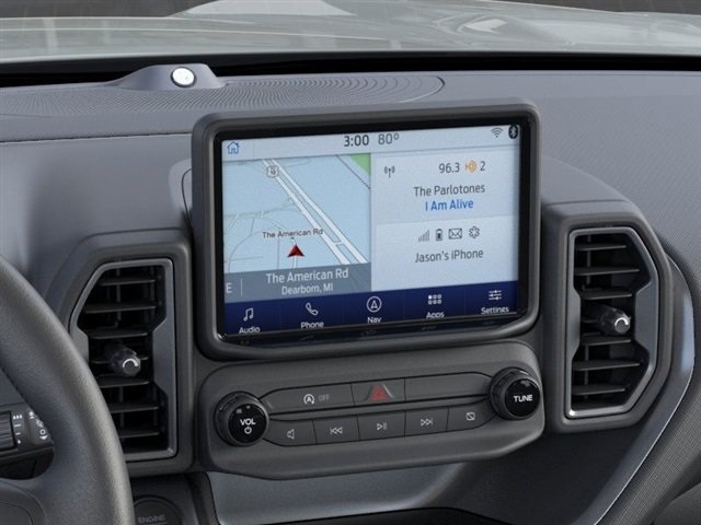 Vehicle image 14 of 23