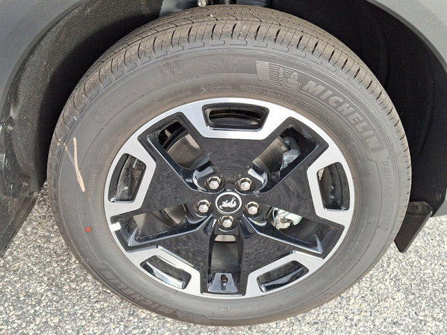 Vehicle image 5 of 19