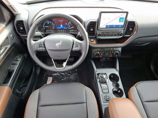 Vehicle image 7 of 19