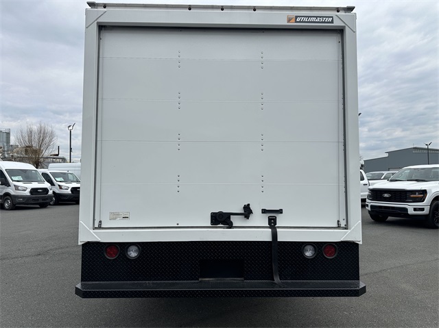 2024 Ford E-Series Base Image 10 of 41