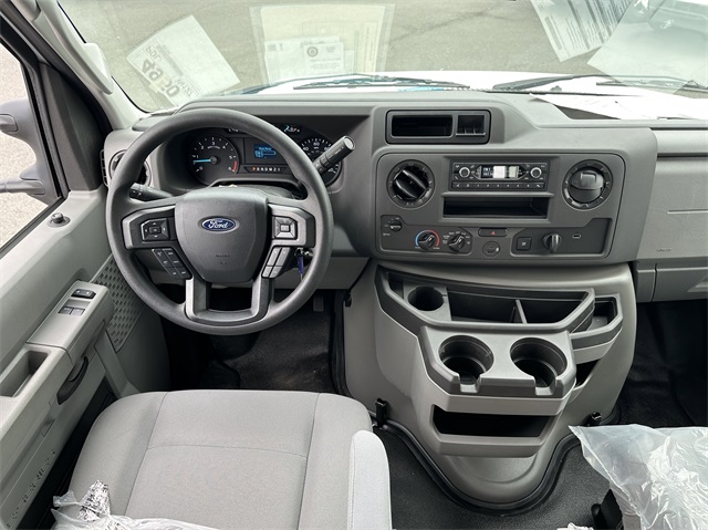 2024 Ford E-Series Base Image 20 of 41