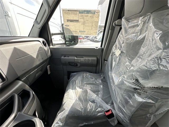 2024 Ford E-Series Base Image 15 of 37